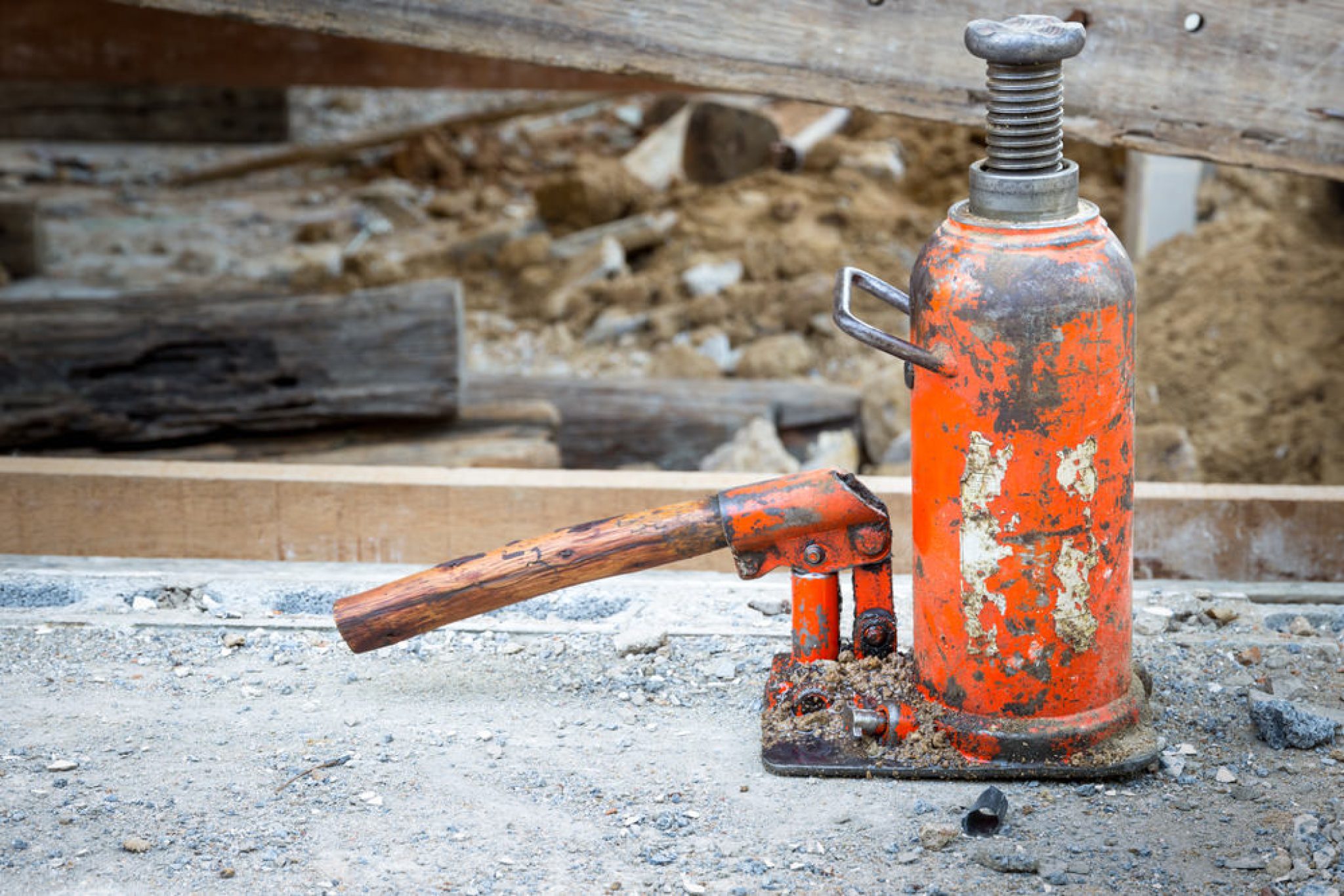 How to make a Log Splitter With a Hydraulic Jack? 7 Easy Steps